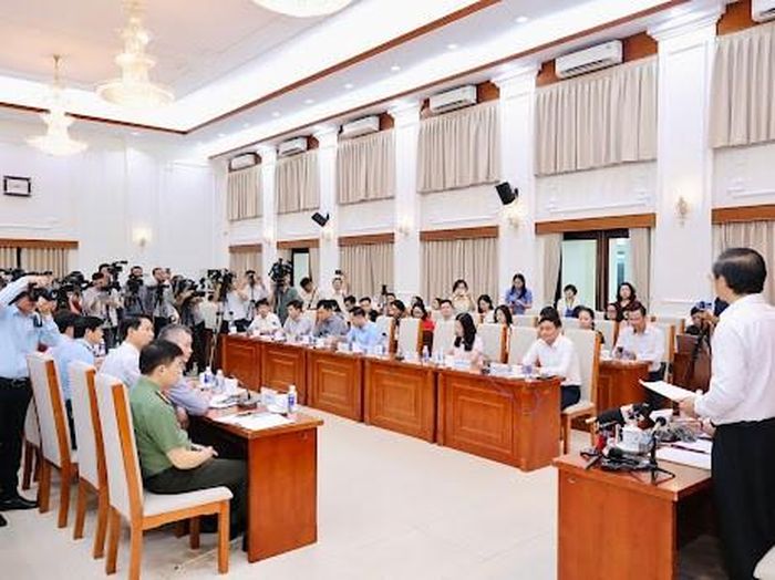 Sáng 5.8, Bộ GD&ĐT đã họp báo thông tin về phương án xử lý đối với thí sinh tại điểm thi Trường THPT Chuyên Tuyên Quang