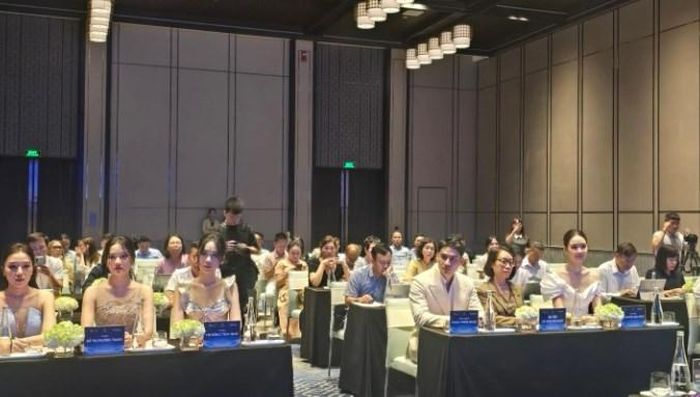 Quang cảnh buổi họp báo. Ảnh: Vĩnh Quân
