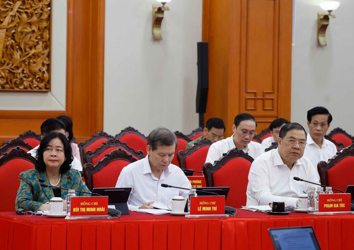 Các đại biểu tham dự Phiên họp thứ nhất Ban Chỉ đạo Trung ương về tổng kết thực tiễn và nghiên cứu sửa đổi, bổ sung Điều lệ Đảng. Ảnh: Thống Nhất - TTXVN