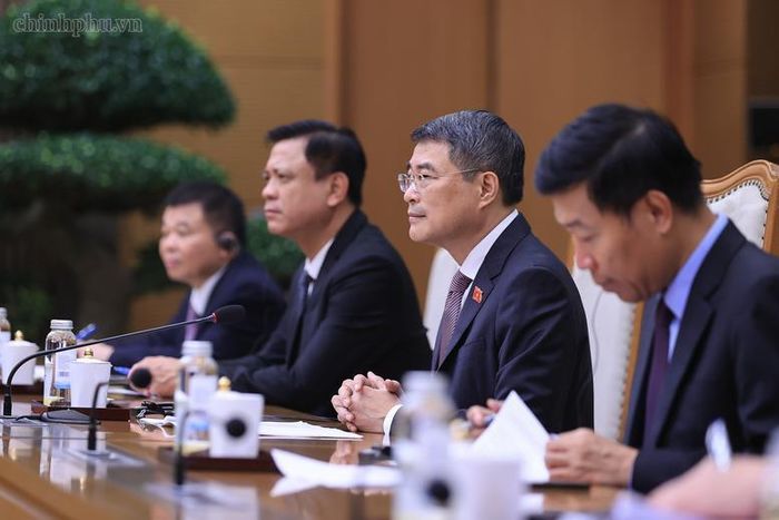 Thủ tướng đề nghị hai bên tiếp tục tăng cường trao đổi đoàn các cấp; duy trì hiệu quả cơ chế đối thoại, tham vấn, trao đổi thông tin - Ảnh: VGP/Nhật Bắc