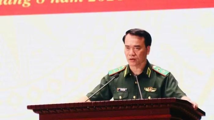 Trung tướng Nguyễn Trung Kiên, Tư lệnh Biên phòng phát biểu khai mạc. (Ảnh: KHU CHIẾN)