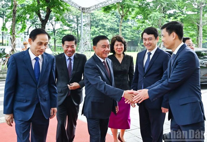 Thường trực Ban Bí thư Trần Cẩm Tú dự Phiên họp toàn thể về đối ngoại Đảng và đối ngoại nhân dân.