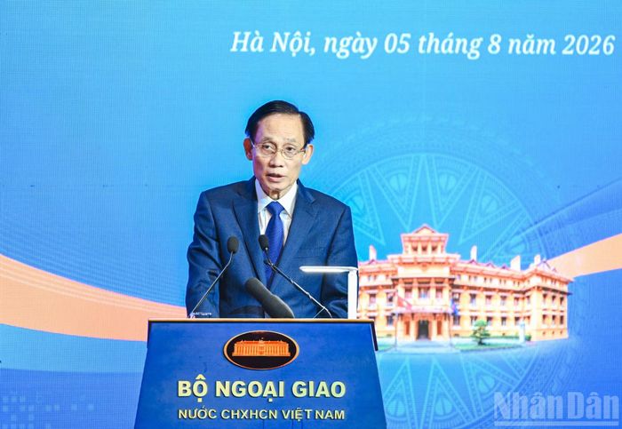 Bộ trưởng Ngoại giao Lê Hoài Trung phát biểu khai mạc tại phiên họp.