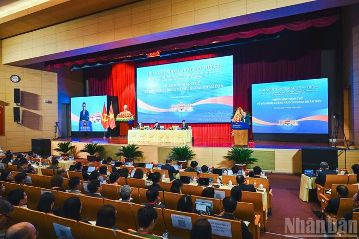 Quang cảnh Phiên họp toàn thể về đối ngoại Đảng và đối ngoại nhân dân. (Ảnh: DUY LINH)