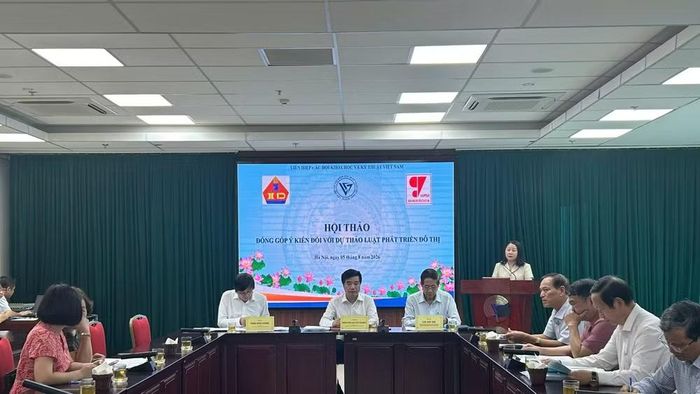 Hội thảo “Đóng góp ý kiến cho dự thảo Luật Phát triển đô thị”. (Ảnh: BÍCH LIÊN)