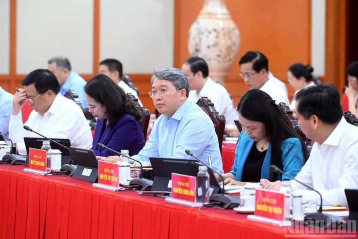 Các đại biểu tham dự phiên họp. (Ảnh: ĐĂNG KHOA)