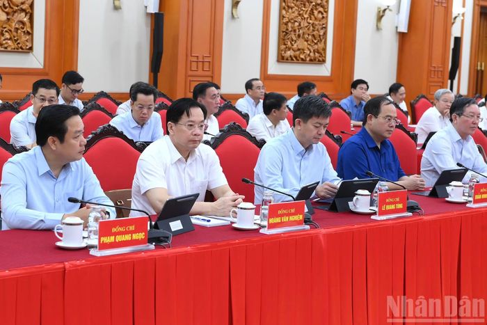Các đại biểu tham dự phiên họp. (Ảnh: ĐĂNG KHOA)