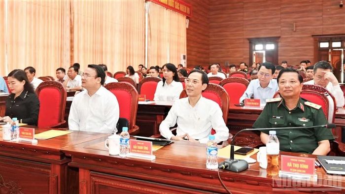 Các đại biểu tham dự hội nghị.