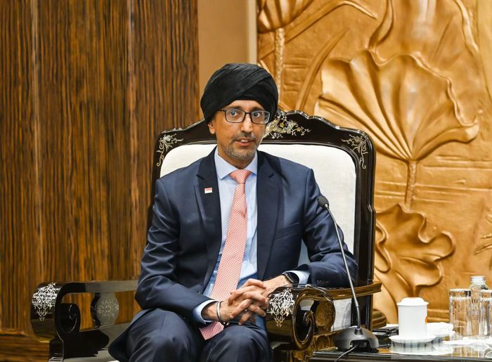 Đại sứ Singapore Rajpal Singh phát biểu tại cuộc tiếp. (Ảnh: DUY LINH)