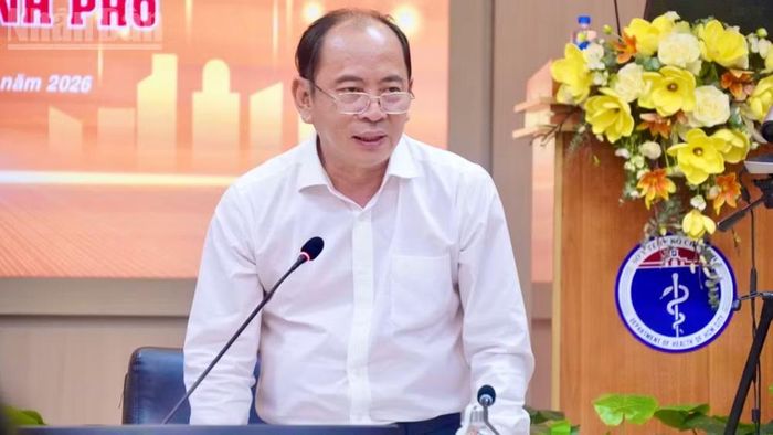 Phó Giáo sư, Tiến sĩ, bác sĩ Tăng Chí Thượng, Giám đốc Sở Y tế Thành phố Hồ Chí Minh.