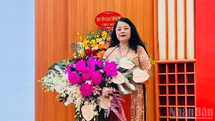 Phó Giáo sư, Tiến sĩ Trần Thị Minh Thi, Phó Viện trưởng Viện Thông tin Khoa học xã hội phát biểu tại hội thảo.