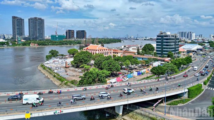 Theo quy hoạch, khu vực Bến Nhà Rồng-Khánh Hội sẽ hình thành công viên văn hóa kết hợp nhiều không gian công cộng, quảng trường, cầu đi bộ, công trình bảo tồn di sản, cây xanh và hệ thống hạ tầng phục vụ cộng đồng.