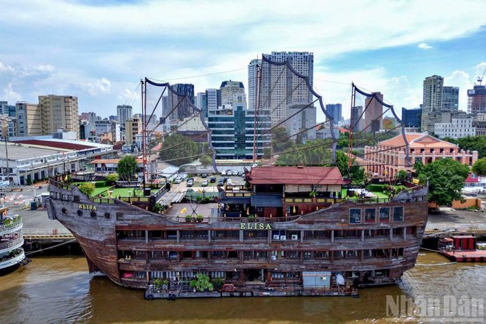 Sau thời gian thi công, khuôn viên Bảo tàng Hồ Chí Minh-Chi nhánh Thành phố Hồ Chí Minh đã có nhiều thay đổi rõ nét, với diện mạo dần hoàn thiện.