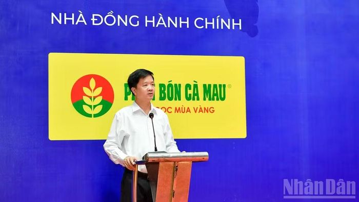 Đồng chí Tạ Quang Dũng, Trưởng Ban Văn hóa-Xã hội, Trưởng Ban Tổ chức giải phát biểu tại lễ bế mạc.