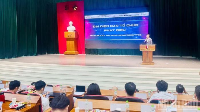 Cuộc thi diễn ra trong khuôn viên Đại học Bách Khoa Hà Nội. (Ảnh: HNV)