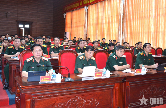 Các đại biểu dự hội nghị.