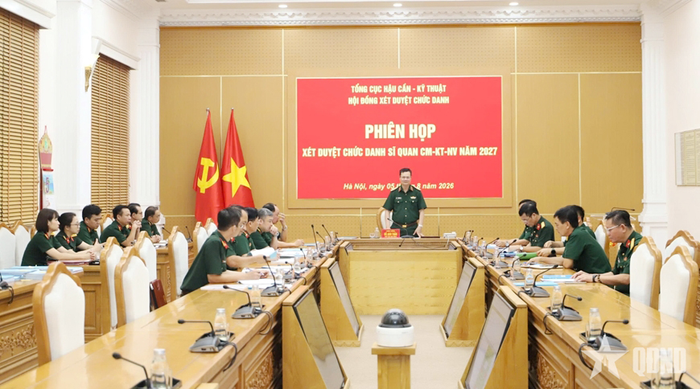 Quang cảnh phiên họp. 