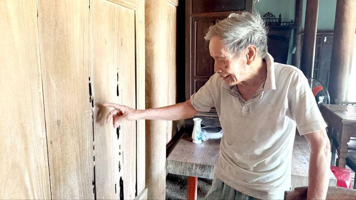  Căn nhà cổ hơn 150 năm của ông Đồng Viết Mão tại làng Lộc Yên (xã Thạnh Bình, TP Đà Nẵng) đã xuống cấp. Ảnh: Nguyễn Cường 
