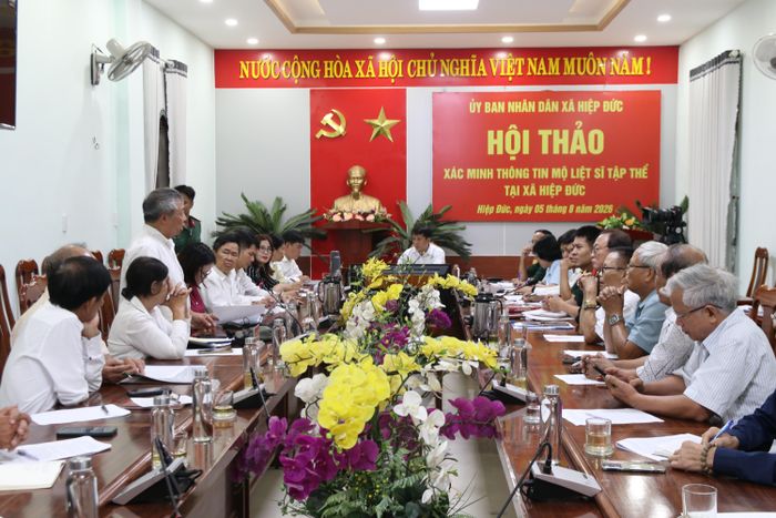 Quang cảnh hội thảo xác minh thông tin mộ liệt sĩ tập thể 