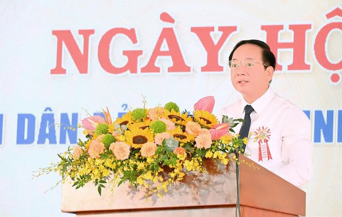  Trưởng Ban Tuyên giáo Trung ương Trịnh Văn Quyết phát biểu tại ngày hội. Ảnh: ĐỨC THỤY 