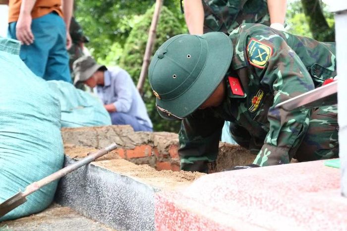 Quá trình khai quật gặp không ít khó khăn do yếu tố địa hình, thời tiết.
