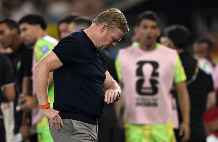 HLV Ronald Koeman rời đội tuyển Hà Lan sau kỳ World Cup đáng quên