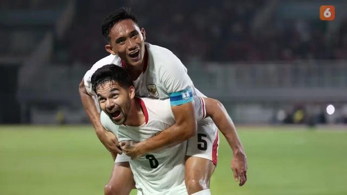 Theo CNN, hàng thủ Indonesia bị xáo trộn khiến họ liên tục thủng lưới trước Việt Nam