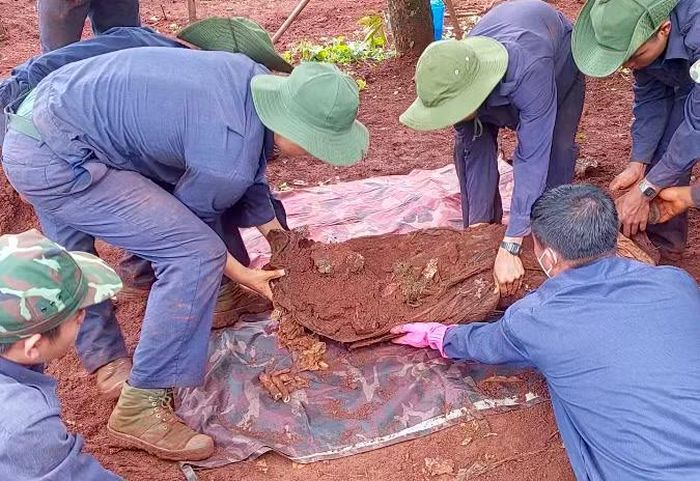 Quá trình cất bốc, quy tập tại xã Ia Boòng được thực hiện đúng quy định, bảo đảm chu đáo và trang nghiêm.