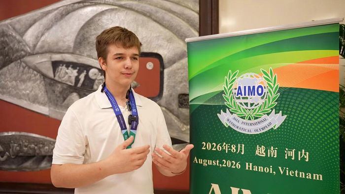 Klim Khrulev chia sẻ về những trải nghiệm quý giá trong lần đầu bước ra đấu trường Toán học quốc tế.