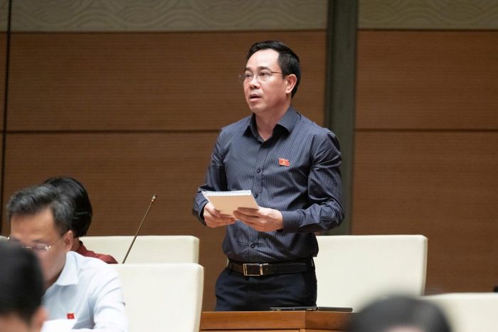 Đại biểu Nguyễn Văn Huy (Đoàn ĐBQH tỉnh Hưng Yên)