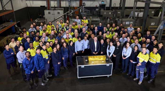 Nhân viên làm việc tại xưởng đúc tiền Perth. Ảnh: Xưởng đúc tiền Perth