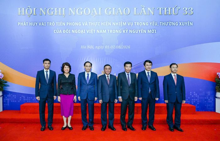 Thường trực Ban Bí thư Trần Cẩm Tú và lãnh đạo Bộ Ngoại giao