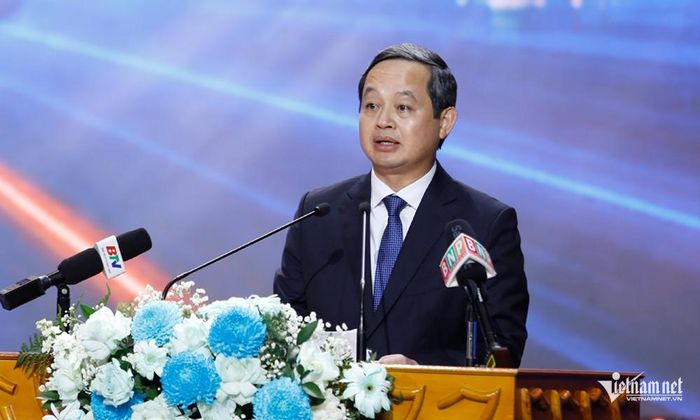 Ông Phạm Hoàng Sơn phát biểu tại hội nghị