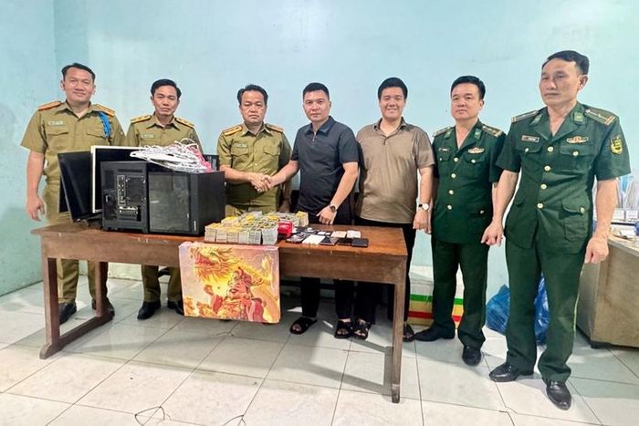 Lực lượng chức năng Việt Nam phối hợp với Công an tỉnh Khăm Muộn, nước CHDCND Lào xác minh hoạt động của các đối tượng tại Lào. Ảnh: CAPT