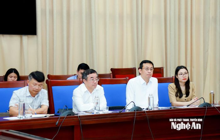 Các đại biểu dự cuộc làm việc. Ảnh: Thành Duy