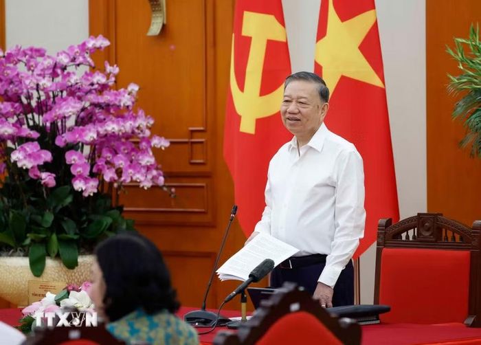Tổng Bí thư, Chủ tịch nước Tô Lâm, Trưởng Ban Chỉ đạo Trung ương về tổng kết thực tiễn và nghiên cứu sửa đổi, bổ sung Điều lệ Đảng, phát biểu chỉ đạo. (Ảnh: Thống Nhất/TTXVN)