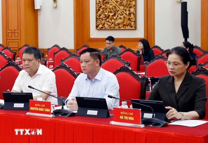 Các đại biểu tham dự Phiên họp thứ nhất Ban Chỉ đạo Trung ương về tổng kết thực tiễn và nghiên cứu sửa đổi, bổ sung Điều lệ Đảng. (Ảnh: Thống Nhất/TTXVN)