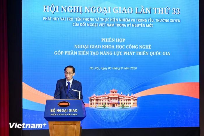 Ủy viên Bộ Chính trị, Bộ trưởng Bộ Ngoại giao Lê Hoài Trung phát biểu khai mạc Phiên họp. (Ảnh: Minh Sơn/Vietnam+)