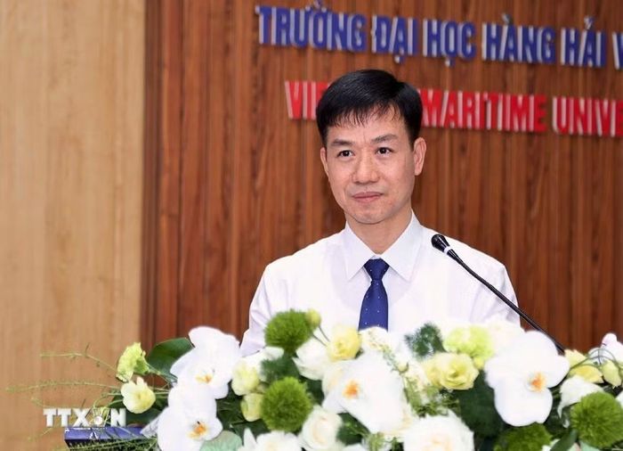 Phó Giám đốc Sở Khoa học và Công nghệ Hải Phòng Lê Lương Thịnh phát biểu bế mạc. (Ảnh: Mạnh Minh/TTXVN)