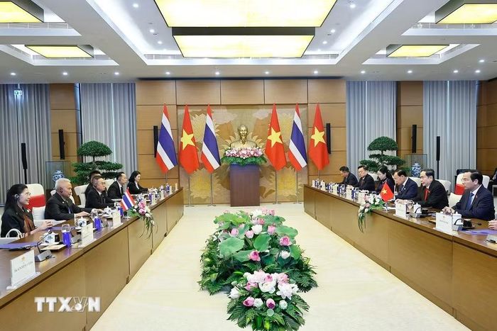 Chủ tịch Quốc hội Trần Thanh Mẫn hội đàm với Chủ tịch Quốc hội kiêm Chủ tịch Hạ viện Vương quốc Thái Lan Sophon Zaram. (Ảnh: Doãn Tấn/TTXVN)