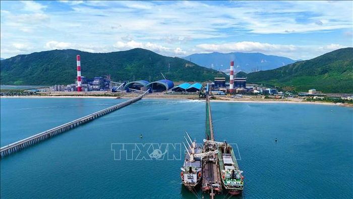 Nhà máy Nhiệt điện Vũng Áng 1 và Nhiệt điện Vũng Áng 2 tại Khu kinh tế Vũng Áng. Ảnh: Hữu Quyết/TTXVN