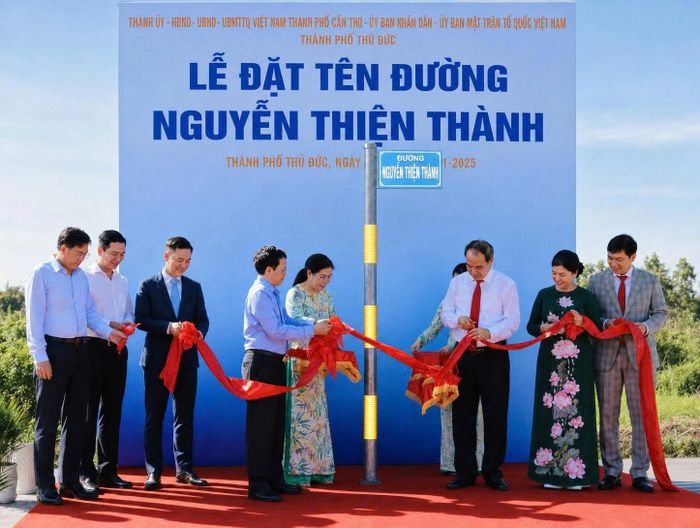 Việc đặt, đổi tên đường cần bảo đảm thuận lợi cho quản lý địa chỉ và hạn chế xáo trộn đời sống người dân.