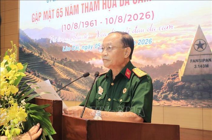 Ông Đỗ Văn Phòng, Ủy viên Thường trực Hội nạn nhân chất độc da cam/dioxin tỉnh Lào Cai, đọc diễn văn kỷ niệm.