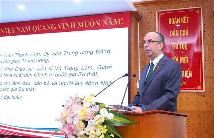 Đại sứ Cuba tại Việt Nam Rogelio Polanco Fuentes phát biểu. Ảnh: Văn Điệp/TTXVN