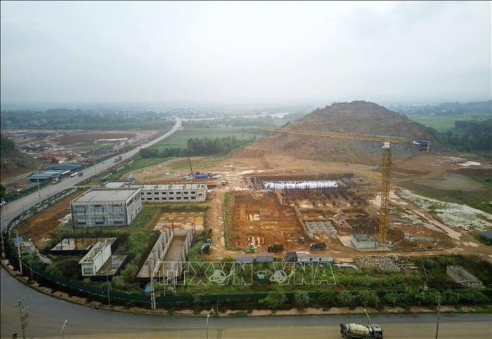 Một số hạng mục của Dự án Nhà máy đốt rác thải sinh hoạt phát điện do Công ty TNHH Năng lượng Môi trường Tianyu làm chủ đầu tư hiện chậm so với tiến độ đề ra.