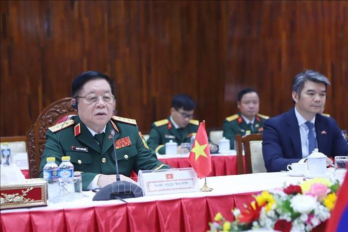 Đại tướng Nguyễn Trọng Nghĩa, Ủy viên Bộ Chính trị, Bí thư Trung ương Đảng, Ủy viên Thường vụ Quân ủy Trung ương, Chủ nhiệm Tổng cục Chính trị Quân đội nhân dân Việt Nam, phát biểu tại Hội đàm. Ảnh: Xuân Tú/PV TTXVN tại Lào
