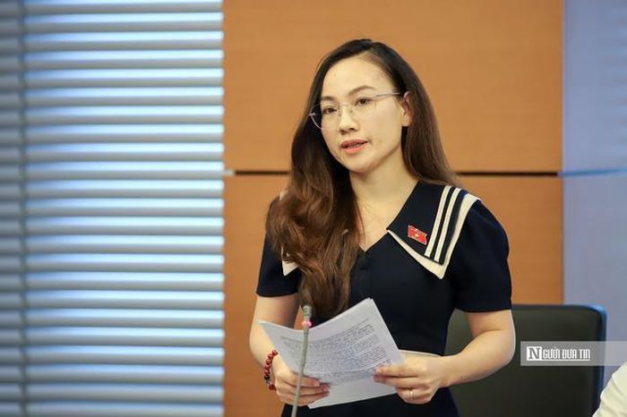 ĐBQH Lưu Thị Thúy Hằng (Ảnh: Hữu Thắng).