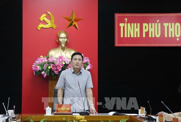 Ông Vũ Việt Văn, Phó Chủ tịch UBND tỉnh Phú Thọ phát biểu tại Hội nghị. Ảnh: Thu Hương - TTXVN
