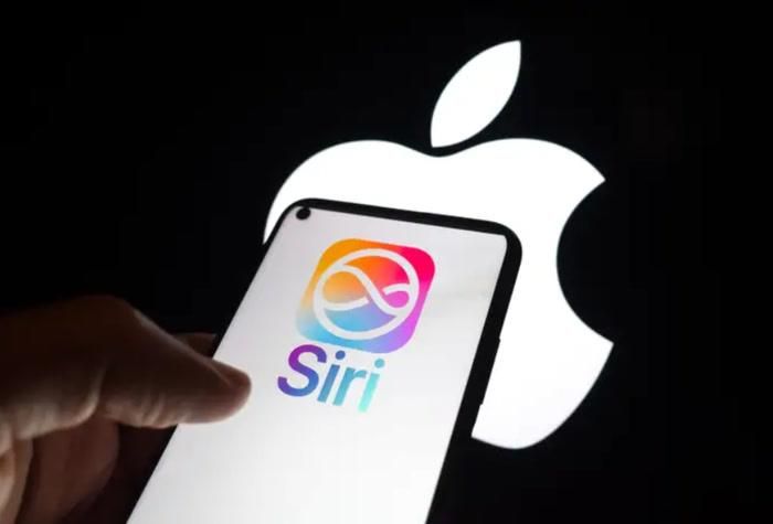 Người dùng có thể trò chuyện với Siri bằng giọng nói hoặc văn bản, đồng thời tiếp tục các cuộc hội thoại ngay trên ứng dụng mới. Ảnh: Apple.