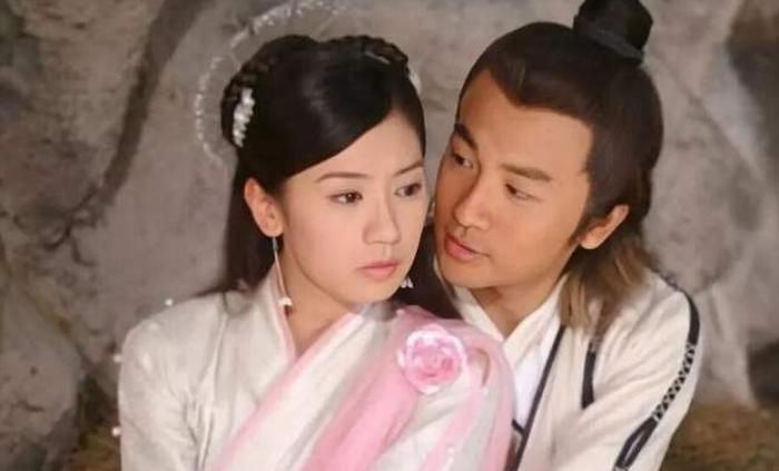 Chính sự hòa quyện giữa đối đầu và đồng hành, Trương Vô Kỵ và Triệu Mẫn trở thành cặp đôi được yêu thích nhất trong Ỷ Thiên Đồ Long Ký.